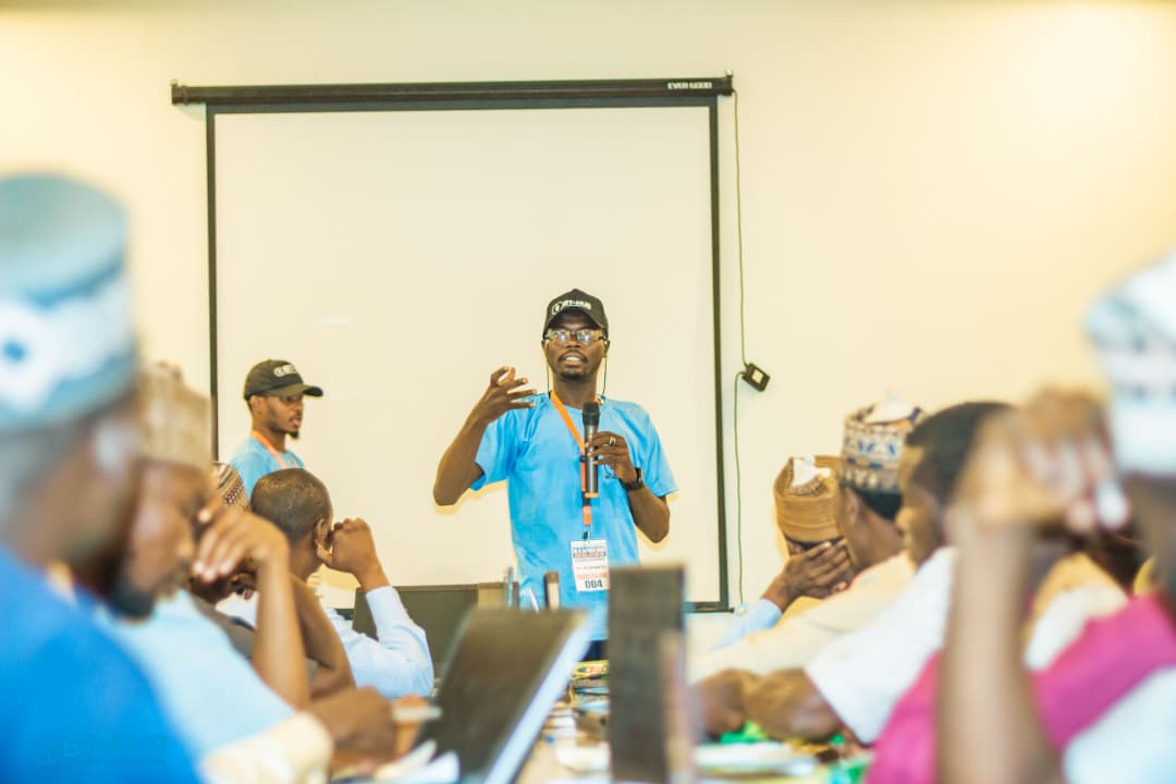 Class lecture sessions with trainees